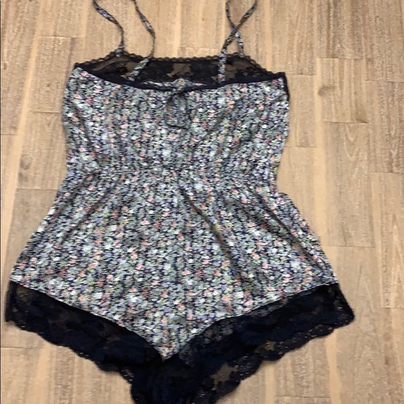 ASOS Teddy Romper Navy Flowered XXS - Picture 2 of 5